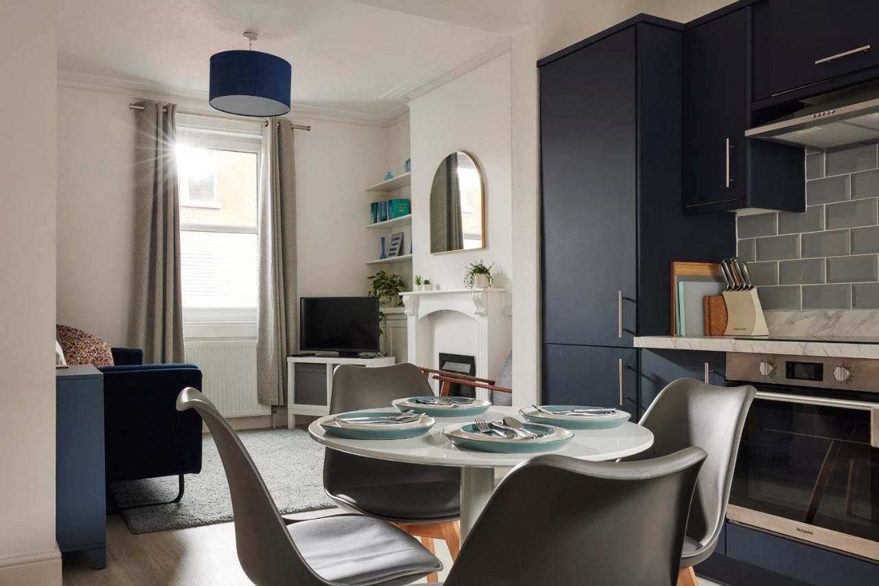13 Oxford Street Villa เอ็กซิเตอร์ ภายนอก รูปภาพ