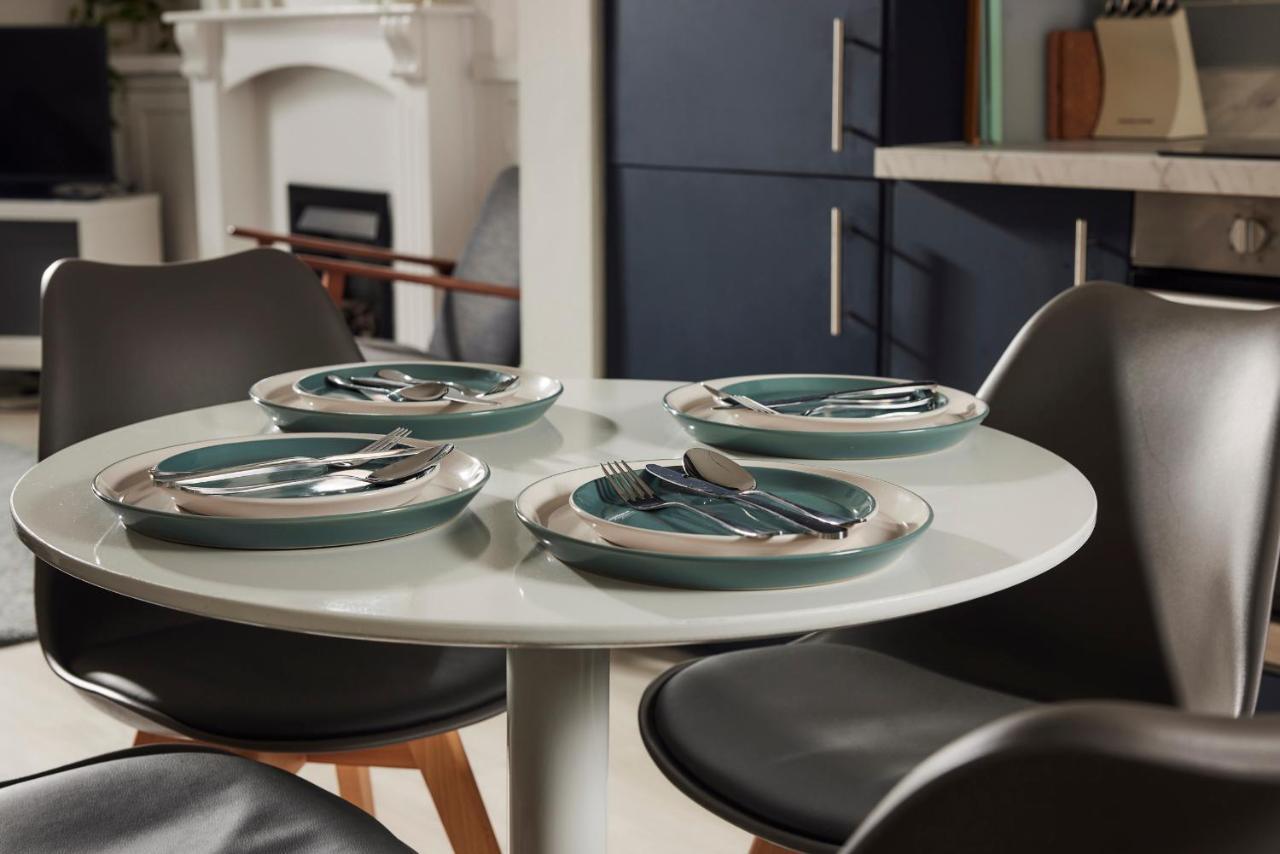 13 Oxford Street Villa เอ็กซิเตอร์ ภายนอก รูปภาพ